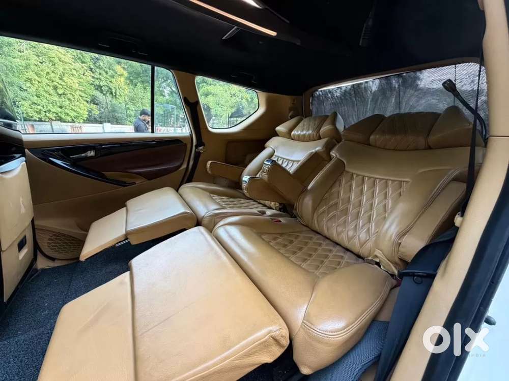 Toyota Innova Crysta 2.4 G Mt 7 Str, 2018, Diesel