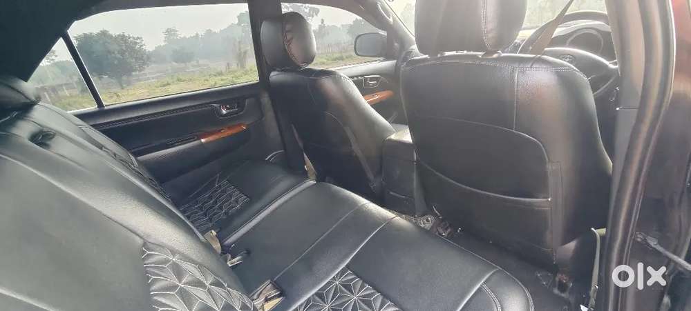 Toyota Fortuner 2010 Diesel 127000 Km Driven