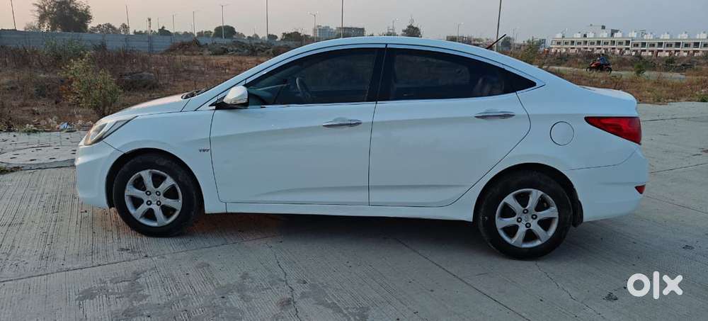 Hyundai Fluidic Verna 1.6 Vtvt Sx, 2013, Petrol