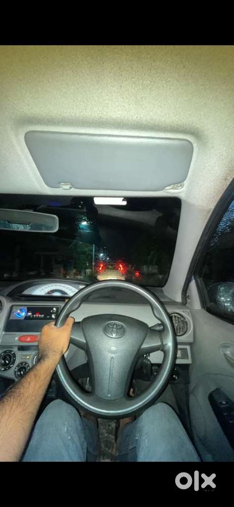 Toyota Etios Liva 2011 Petrol 70000 Km Driven