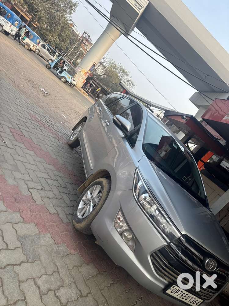 Toyota Innova Crysta 2016 Diesel Well Maintained