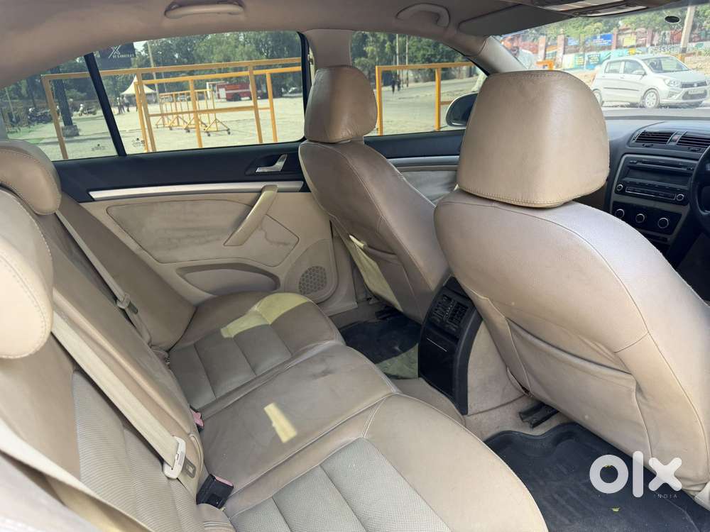 Skoda Laura 1.8 Tsi Ambition, 2012, Petrol