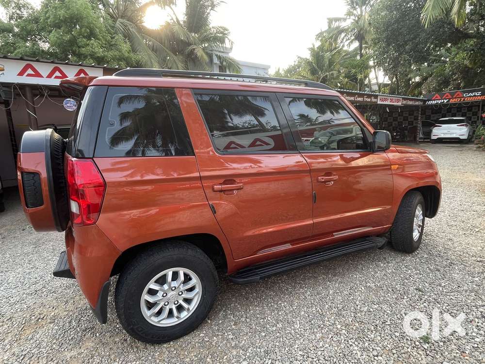 Mahindra Tuv 300 T8 Amt, 2016, Cng & Hybrids