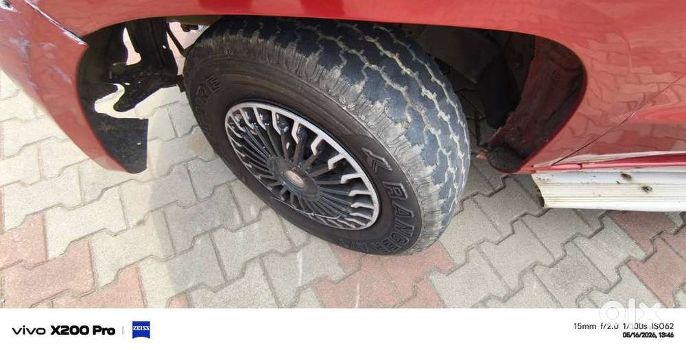 Mahindra Tuv 300 T4 Plus, 2016, Diesel
