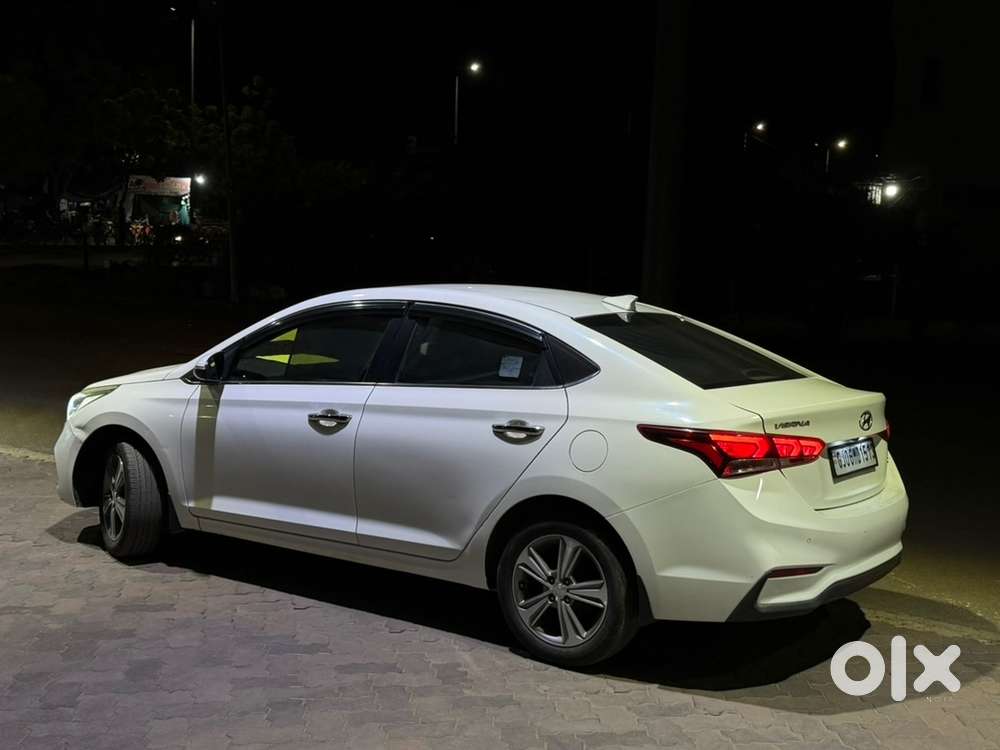 Hyundai Verna 2019 Variant