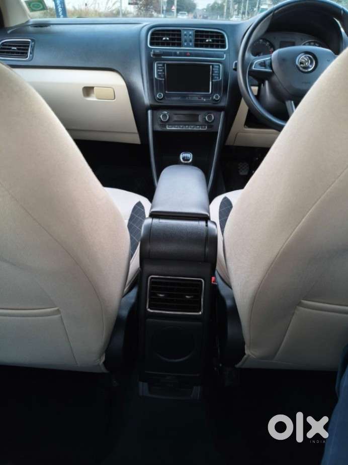 Skoda Rapid 1.0 Tsi Active, 2020, Petrol