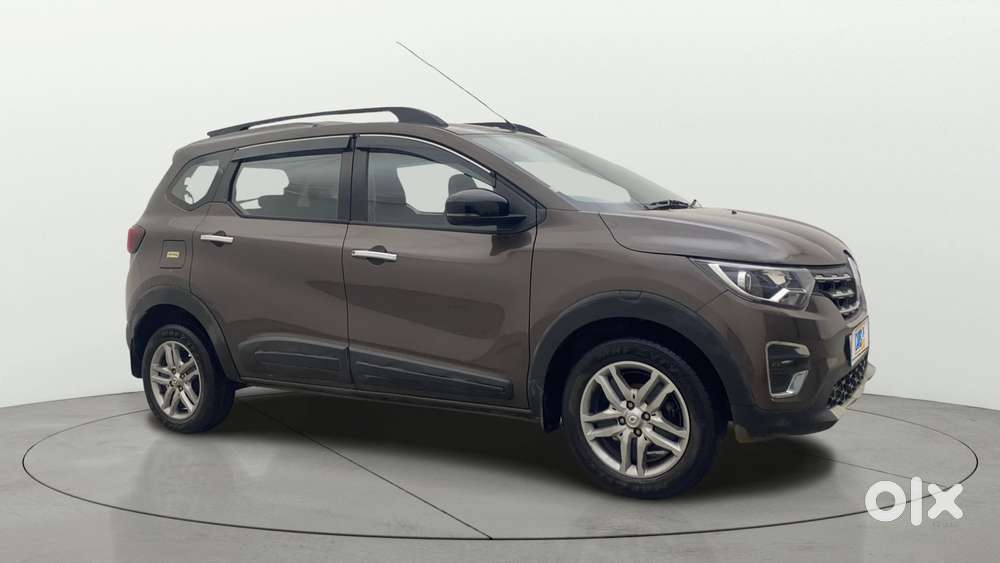 Renault Triber Rxz, 2023, Petrol