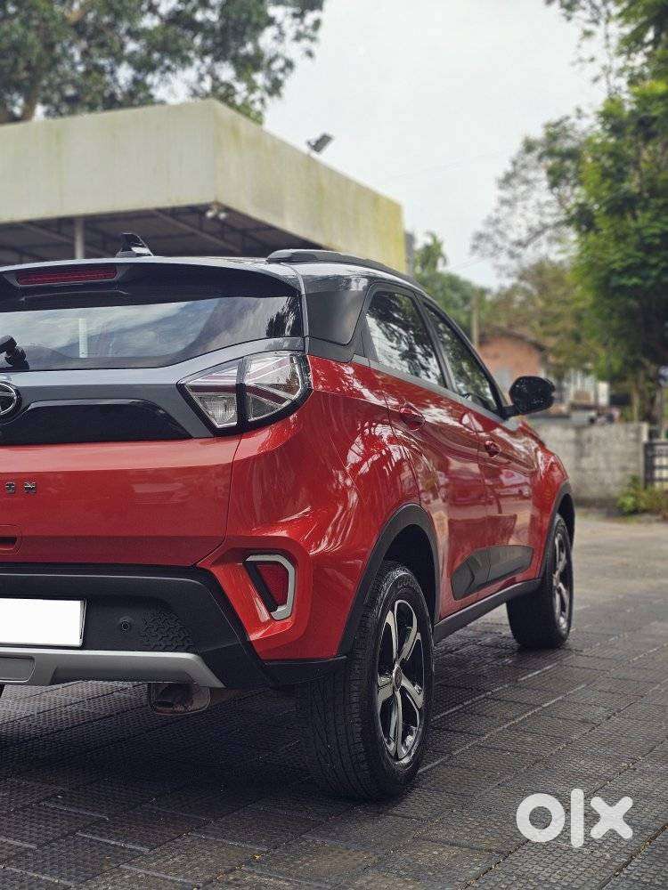 Tata Nexon 1.2 Revotron Xza Plus Dualtone, 2022, Petrol