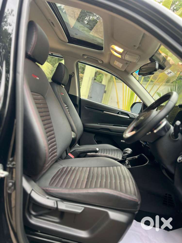 Kia Sonet Gtx Plus Turbo Dct, 2021, Petrol