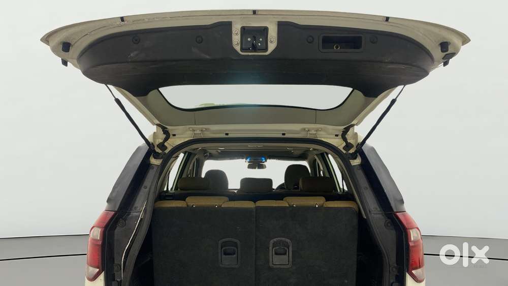 Mahindra Xuv500 W9 At 1.99, 2018, Diesel