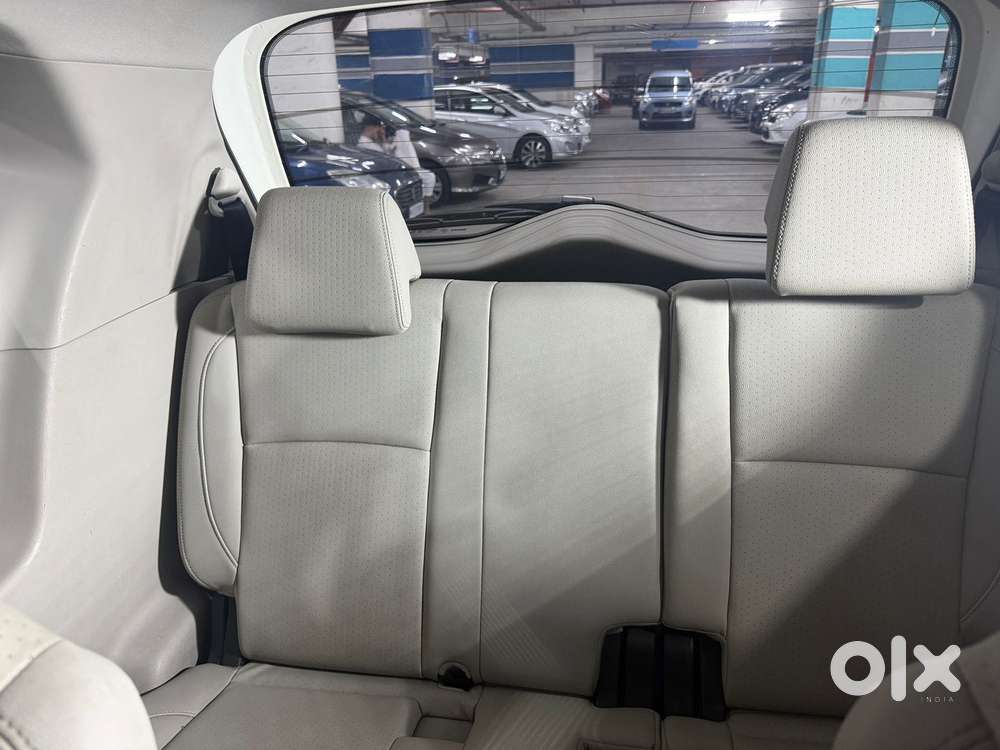 Mahindra Marazzo M8, 2018, Diesel