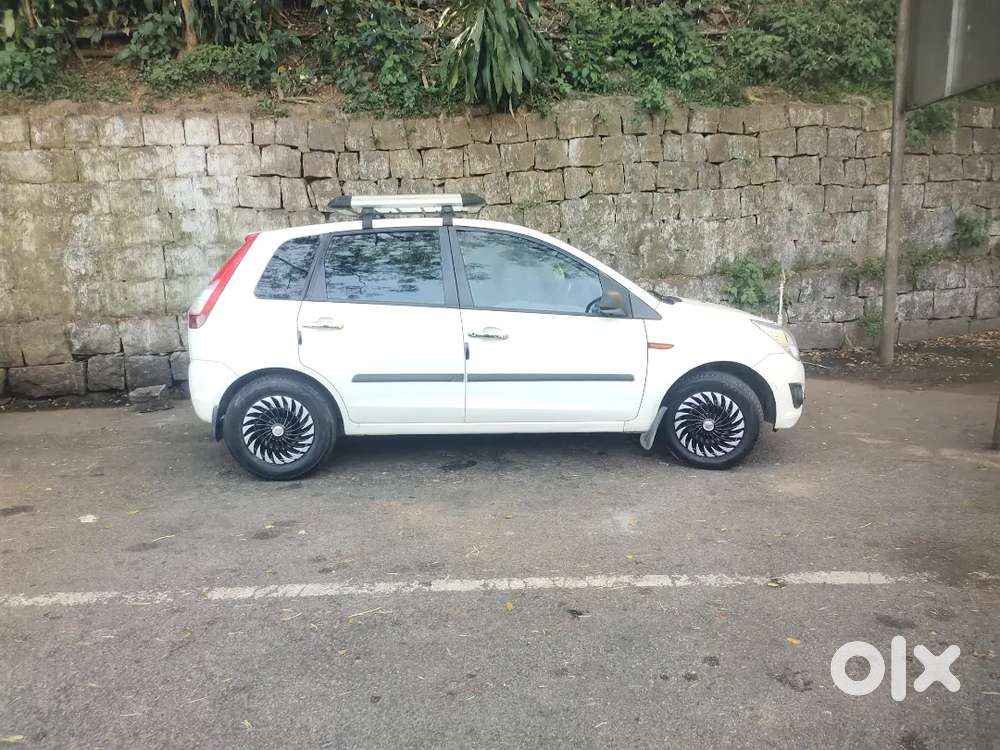 Ford Figo Petrol 2013 With 85000 Km
