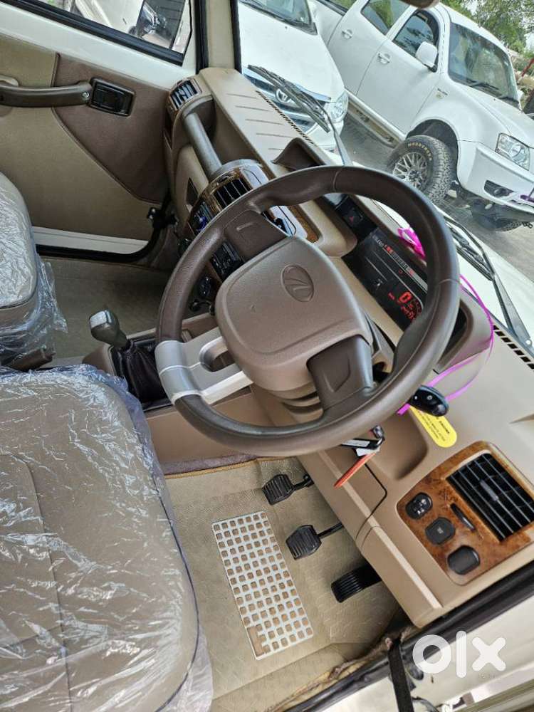 Mahindra Bolero 2.5 Camper Gold Zx, 2023, Diesel
