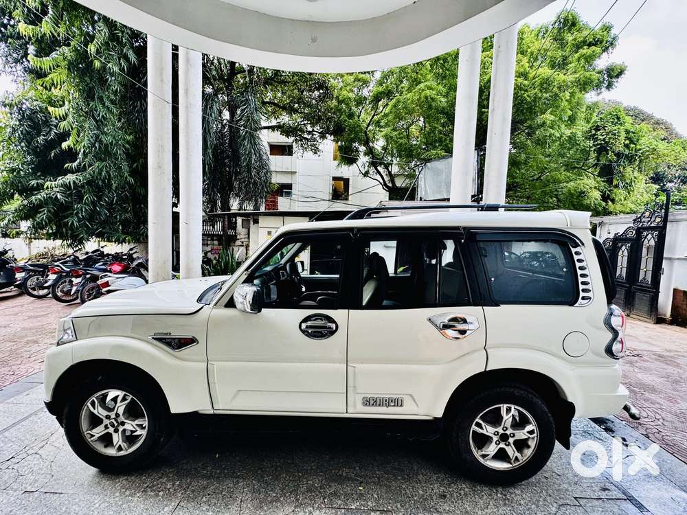 Mahindra Scorpio S10 7 Seater, 2014, Diesel