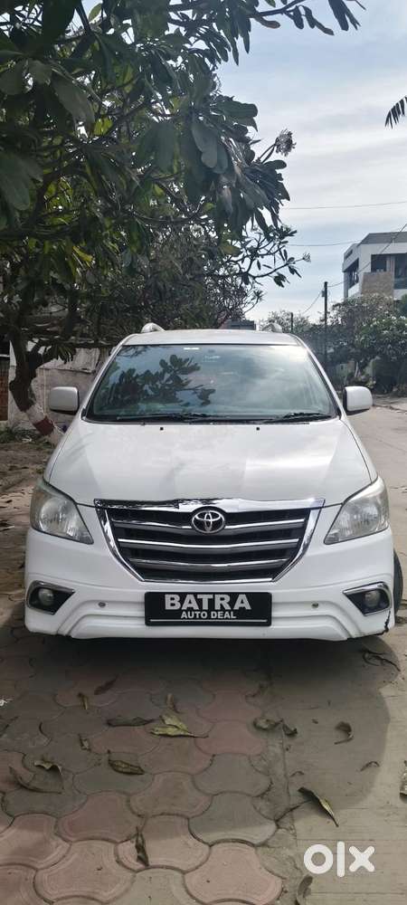 Toyota Innova, 2014