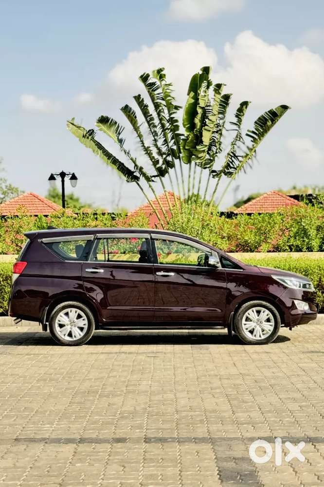 Toyota Innova Crysta 2.8 Zx At 7 Seater, 2019, Diesel