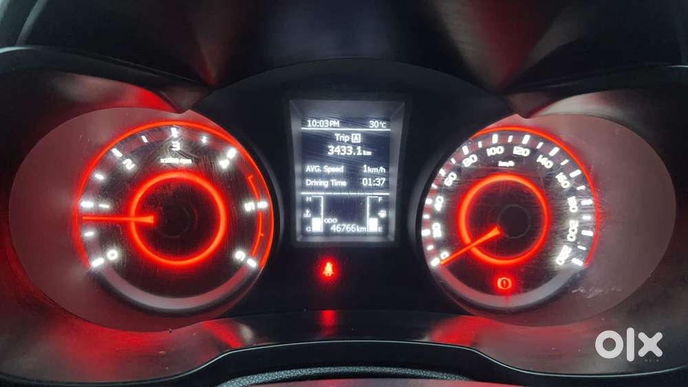 Mahindra Xuv300 W8 Option Diesel, 2022, Diesel