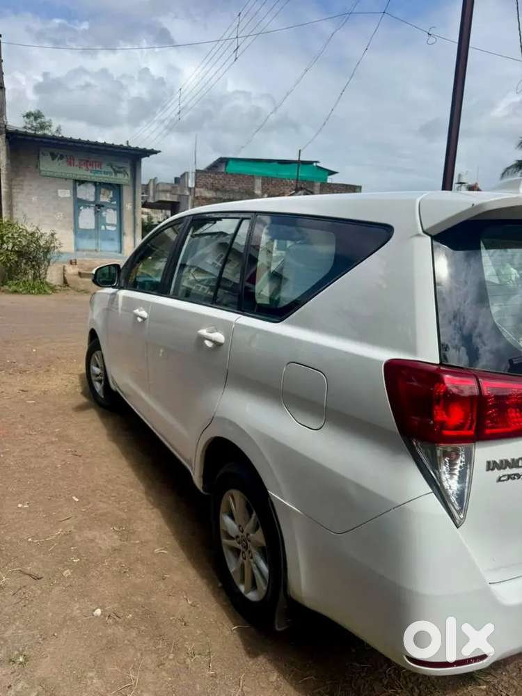 Toyota Innova Crysta 2019