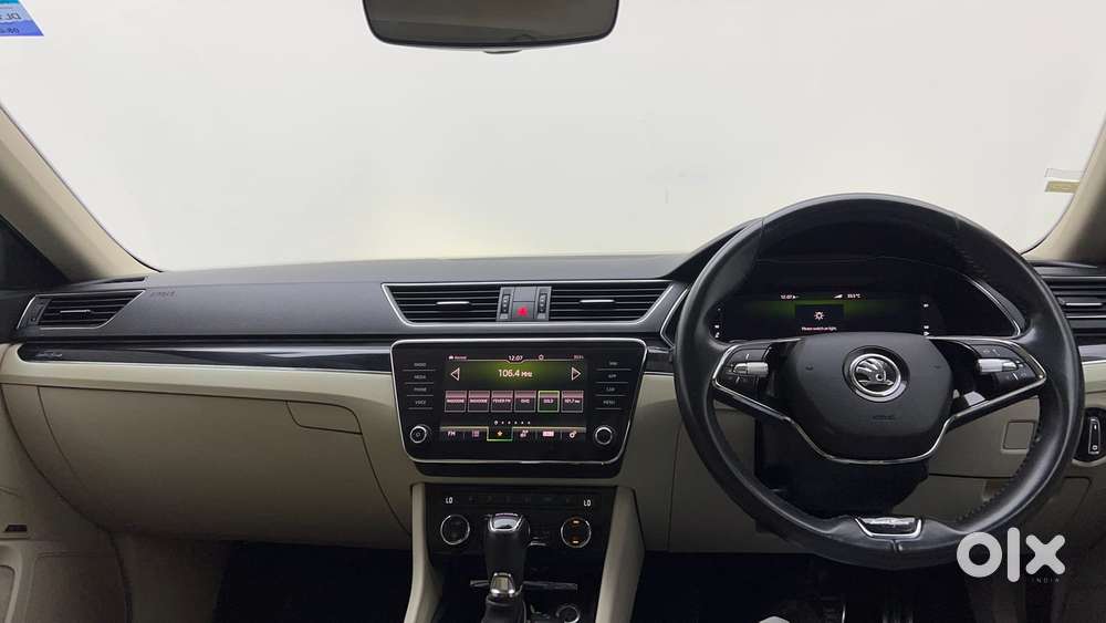Skoda Superb L&k 1.8 Tsi At, 2022, Petrol