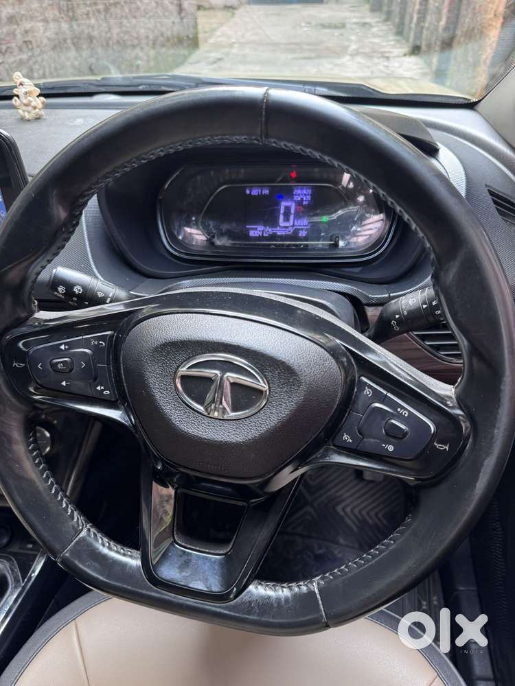 Tata Nexon 1.5 Revotorq Xza Plus Premium Dual Tone, 2022, Diesel