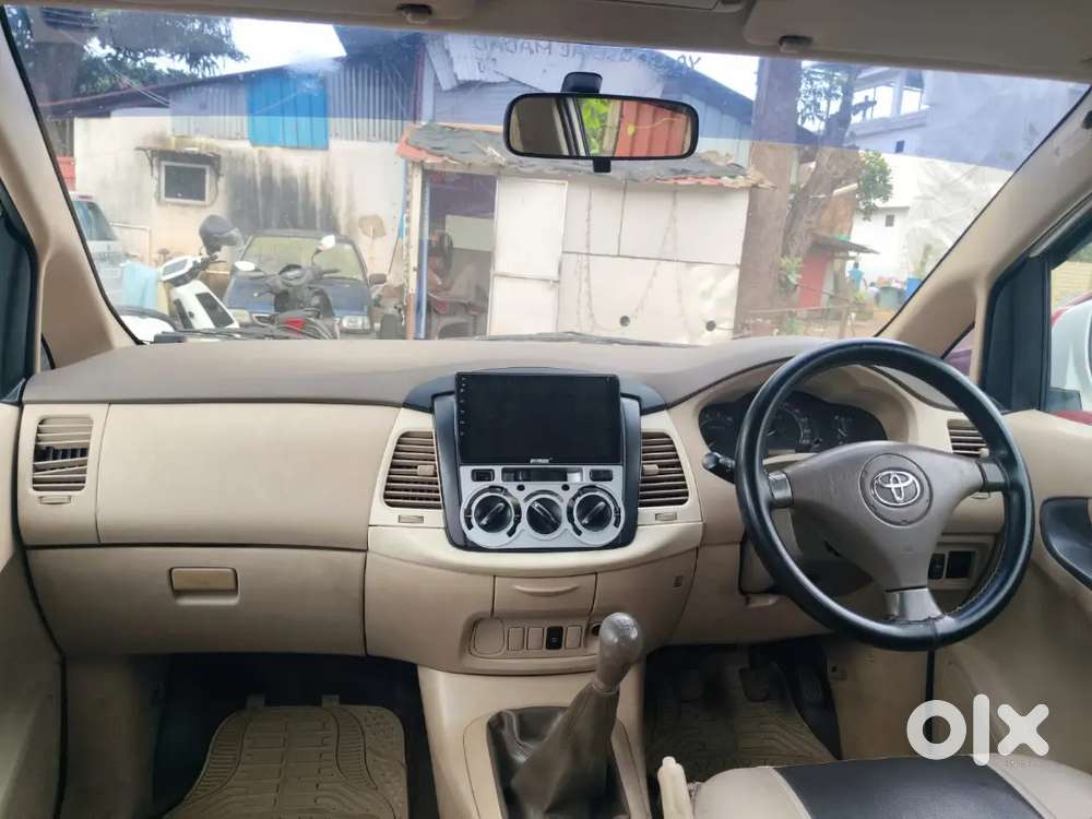Toyota Innova 2007 Diesel 350000 Km Driven