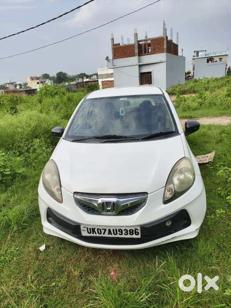 Well-maintained Honda Brio Petrol (manual) 2013,