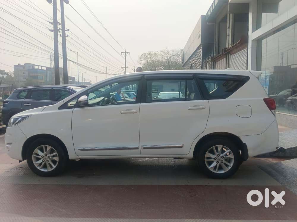 Toyota Innova Crysta 2.4 Gx Mt, 2023, Diesel