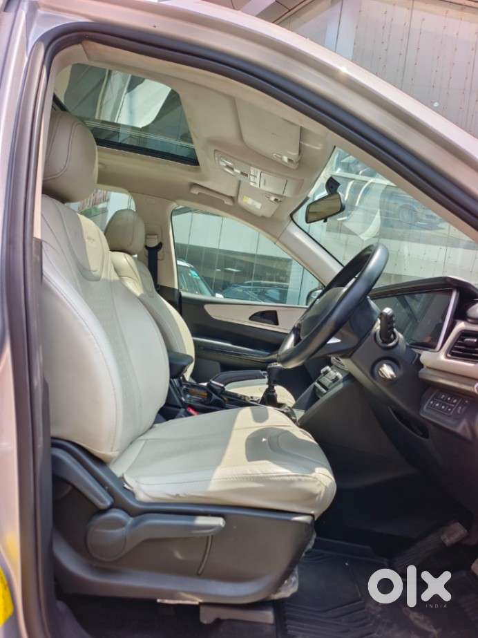 Mahindra Xuv700 2.2 Ax 5 Diesel Mt 7 Str, 2022, Diesel
