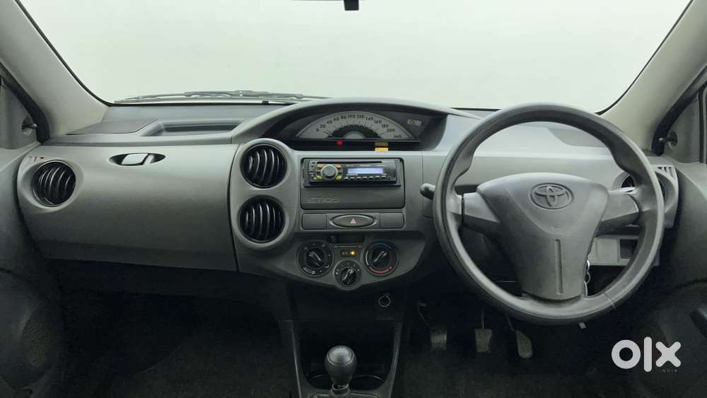 Toyota Etios Liva 2011-2012 G, 2013, Petrol