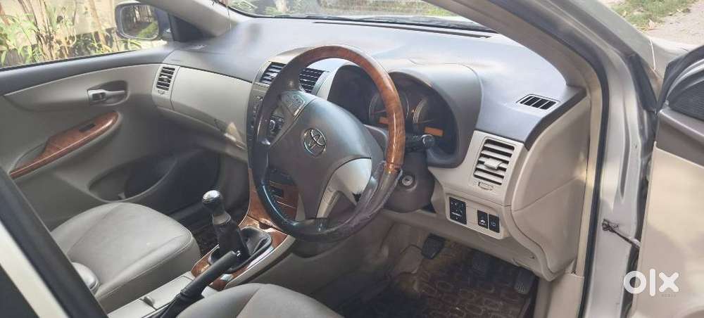 Toyota Corolla Altis 1.8 J, 2009, Petrol
