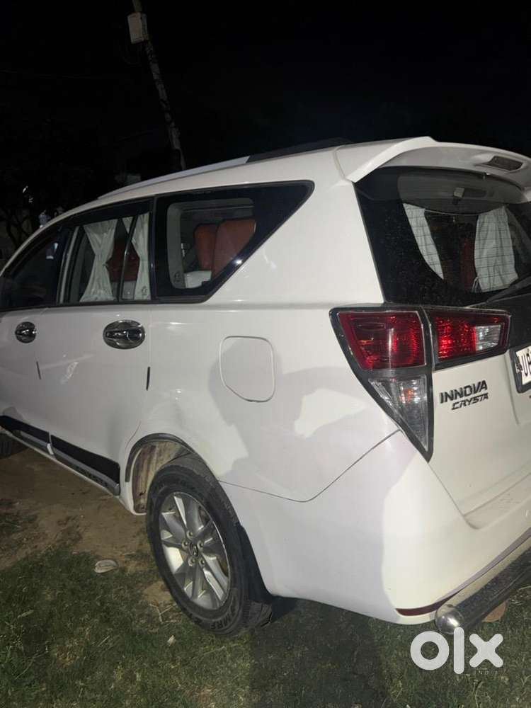 Vip Number Toyota Innova Crysta 2016 Diesel Good Condition