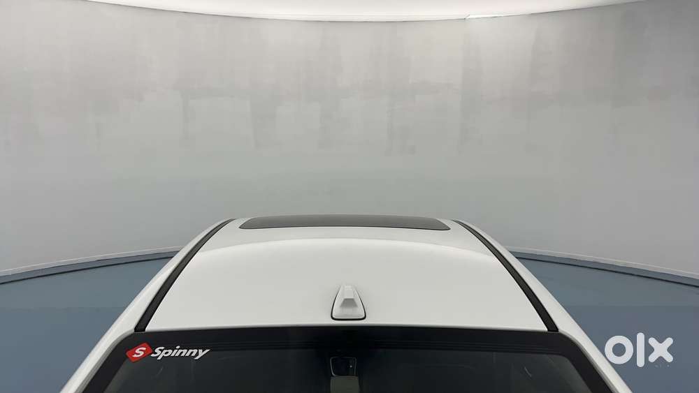 Hyundai Verna 1.5 Sx (o) Vtvt Ivt, 2022, Petrol