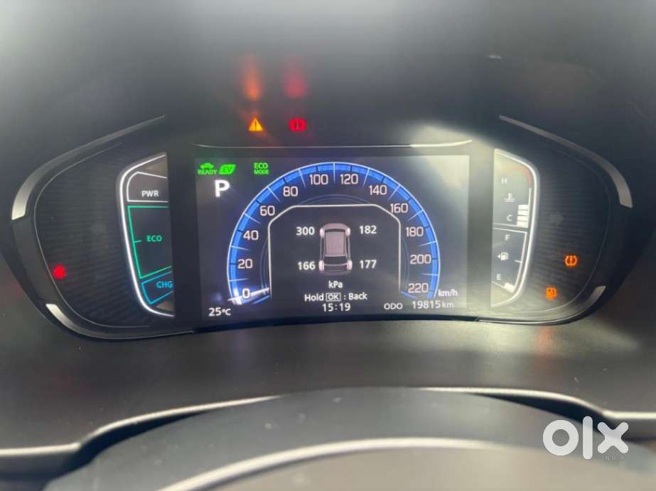 Toyota Urban Cruiser Hyryder 1.5 V Hybrid, 2023, Petrol
