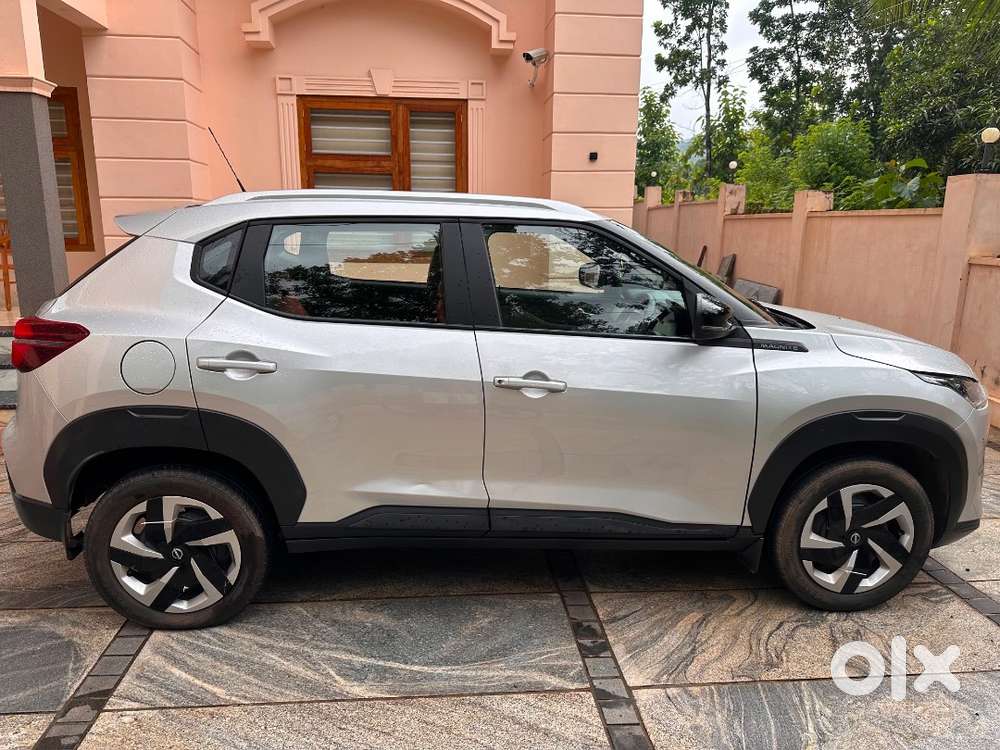Nissan Magnate 2021