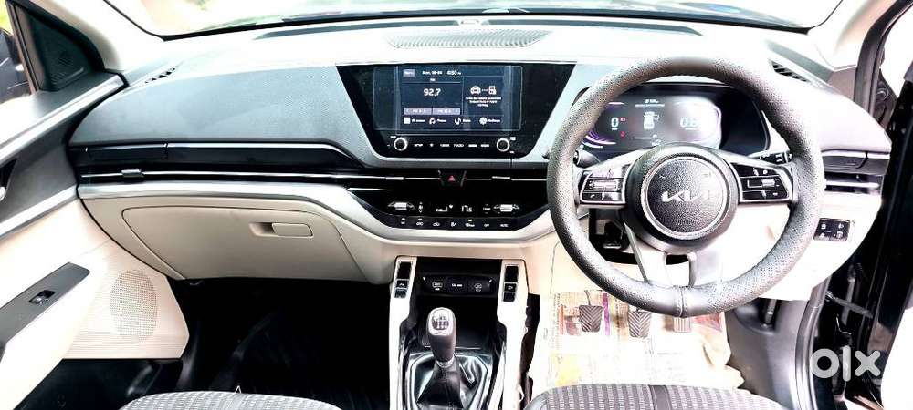 Kia Carens 1.4 Prestige Plus Turbo 7 Str, 2024, Petrol