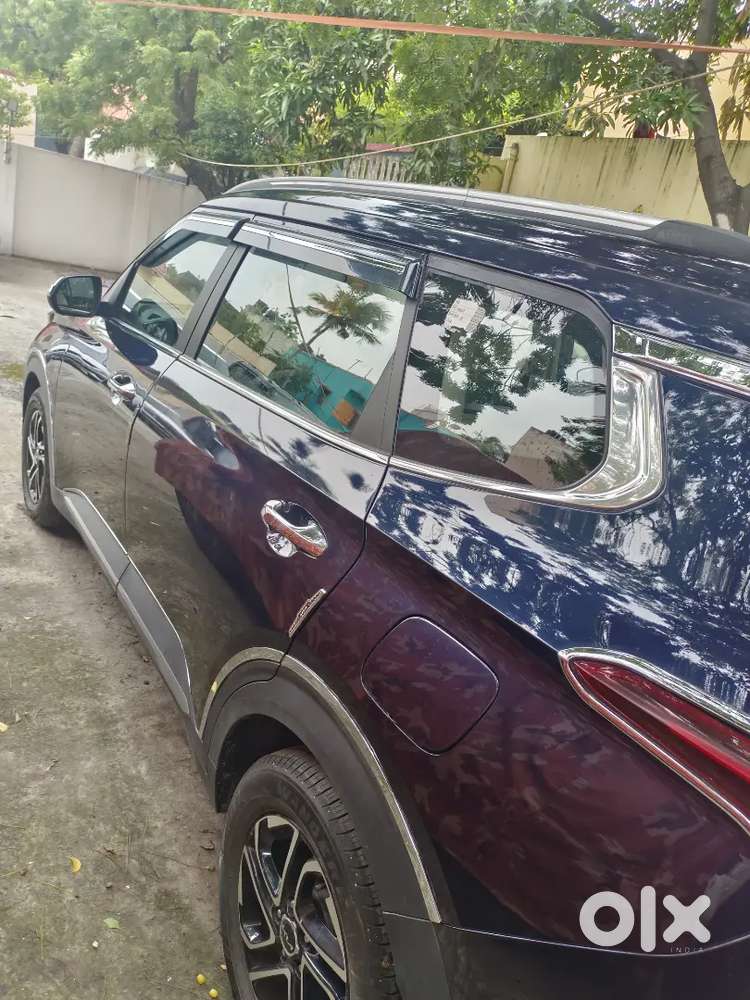 Kia Carens Luxury Plus 2024