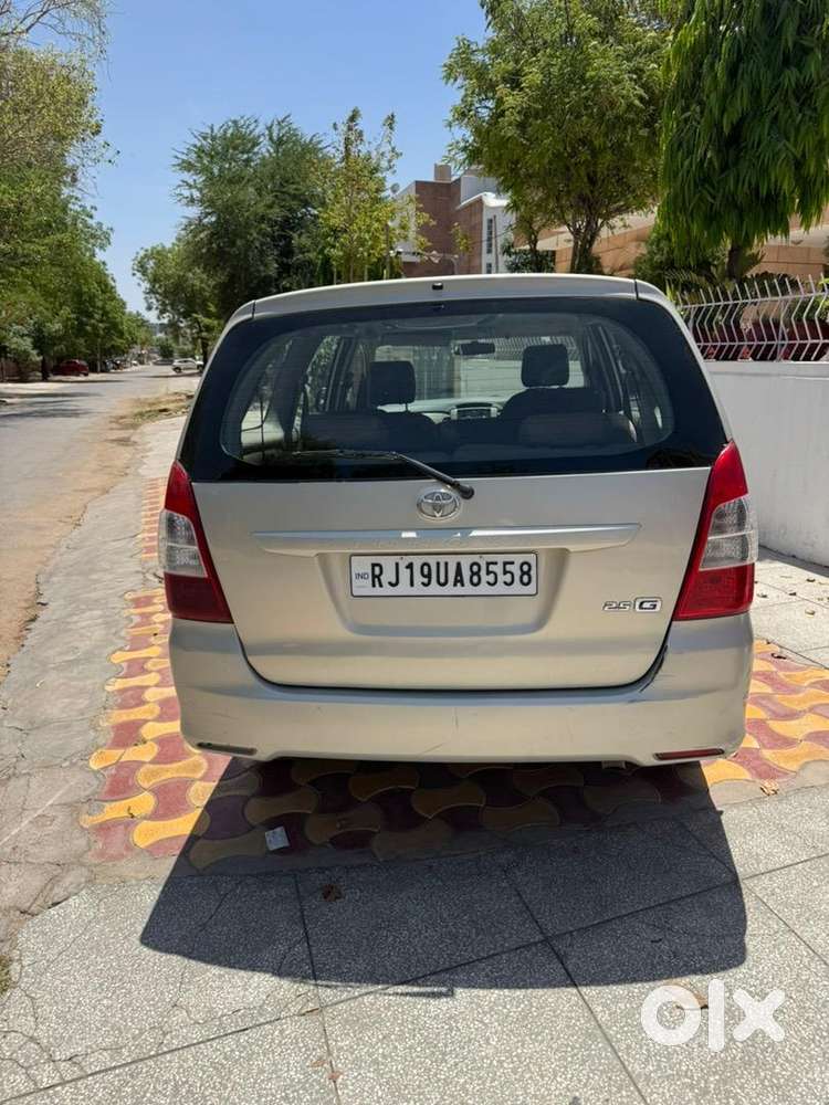 Toyota Innova 2012 Diesel Showroom Condition