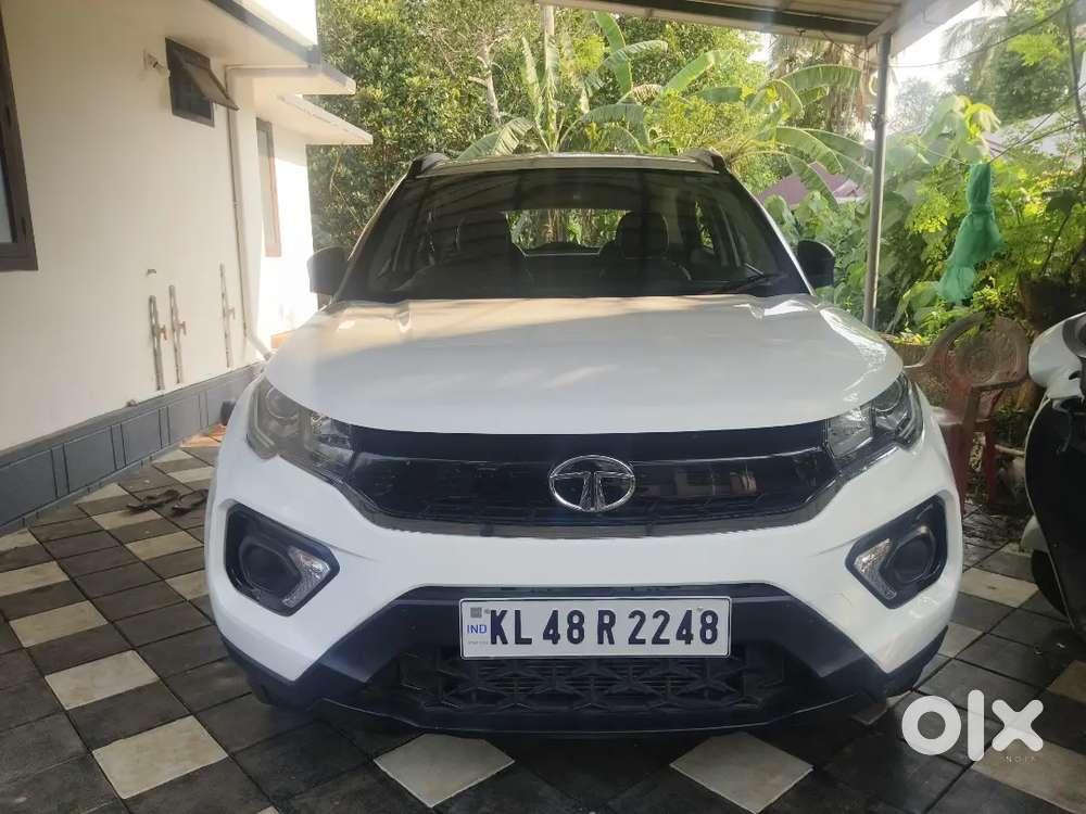 Tata Nexon Xm 2022 Petrol Well Maintained