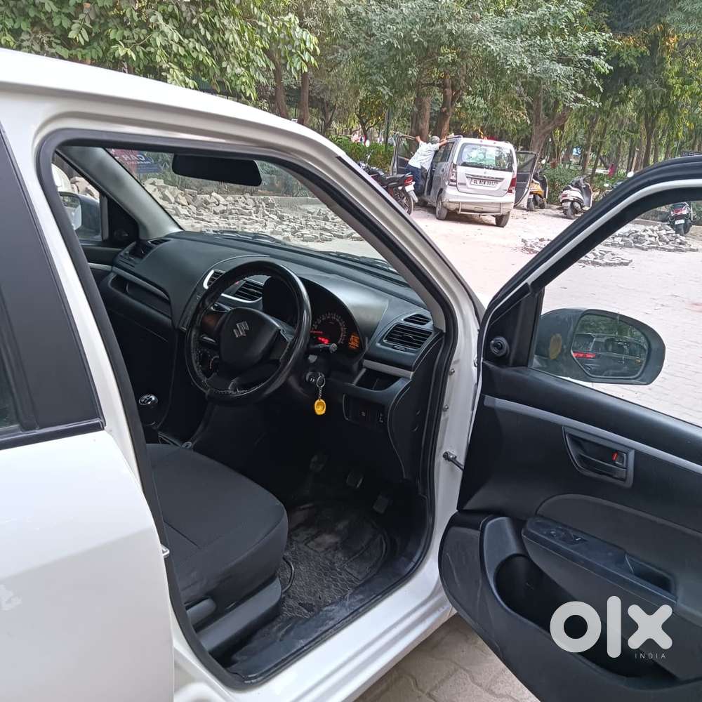 Maruti Suzuki Swift Lxi Optional-o, 2015, Petrol
