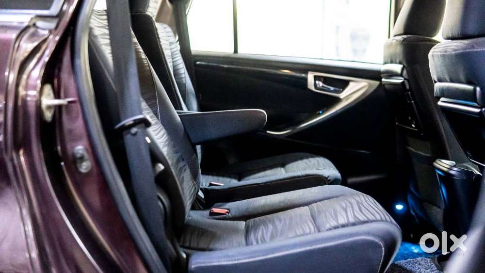 Toyota Innova Crysta 2.4 Vx Mt, 2019, Diesel