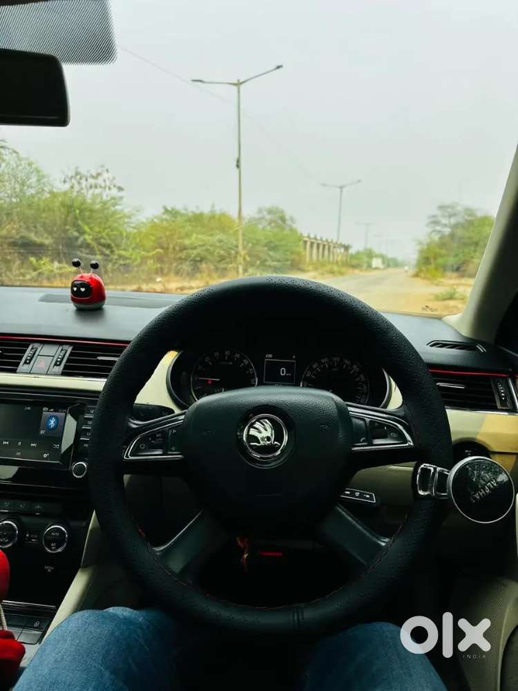 Skoda Octavia Eleganceat 2.0 Tdi Diesel Riv Red Colour