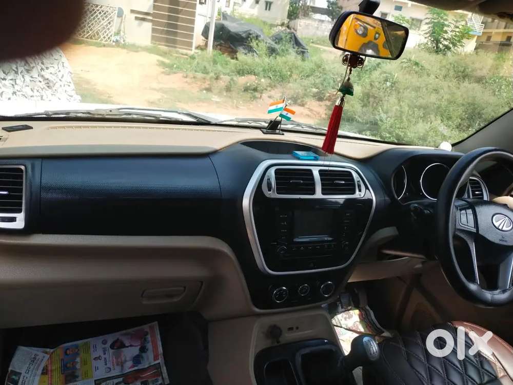 Mahindra Tuv 300 2016