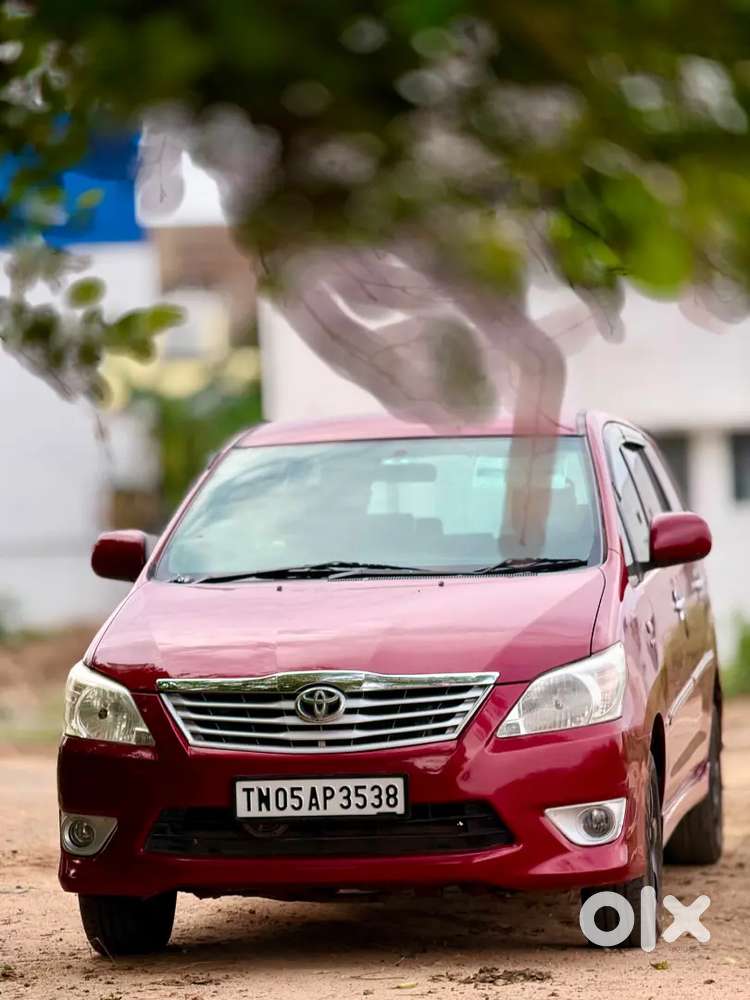Innova 2012 Model