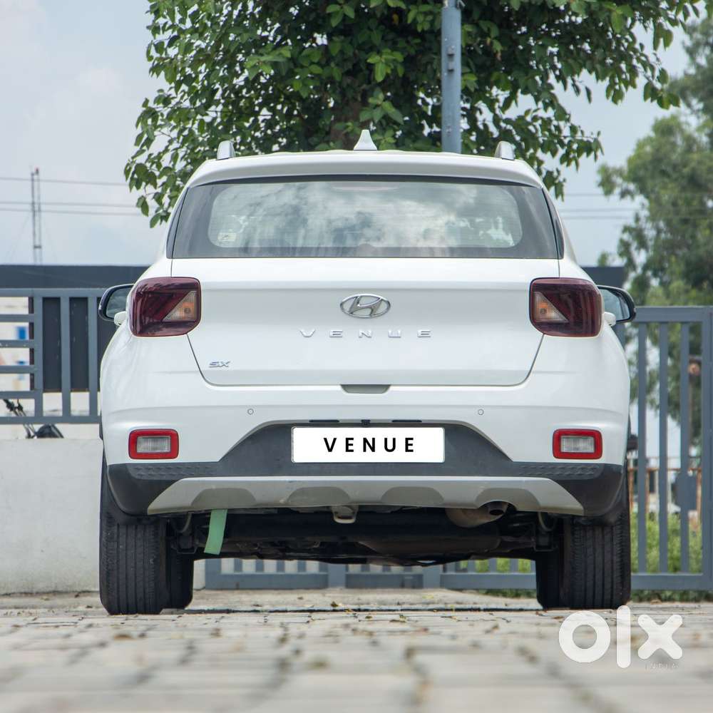 Hyundai Venue Sx Dual Tone Diesel, 2022, Diesel