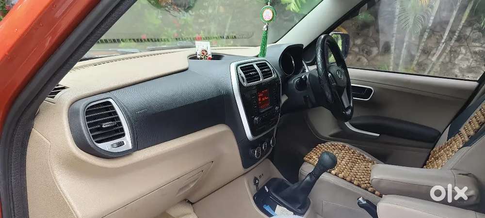 Mahindra Tuv 300 2016 Diesel 140000 Km Driven,very Good Condition.65