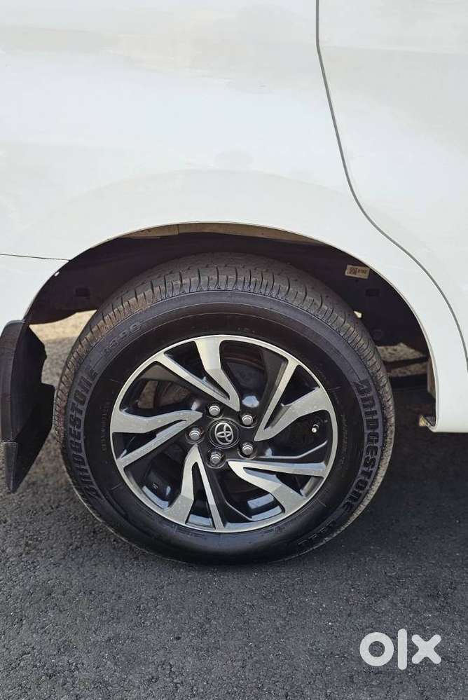 Toyota Innova Crysta 2.4 G Plus Mt 7 Str, 2021, Diesel