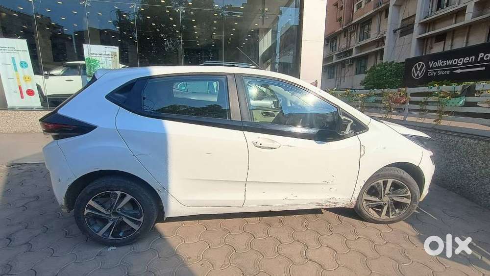 Tata Altroz Xz, 2022, Petrol