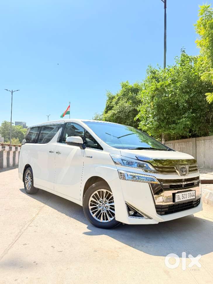 Toyota Vellfire Vip – Executive Lounge, 2022, Petrol