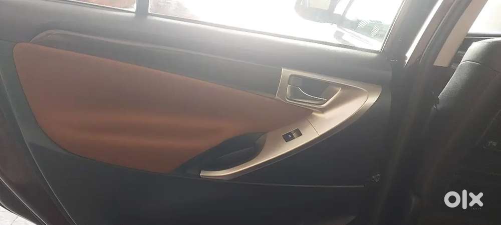 Toyota Innova Crysta 2021 Zx At Diesel Well Maintained