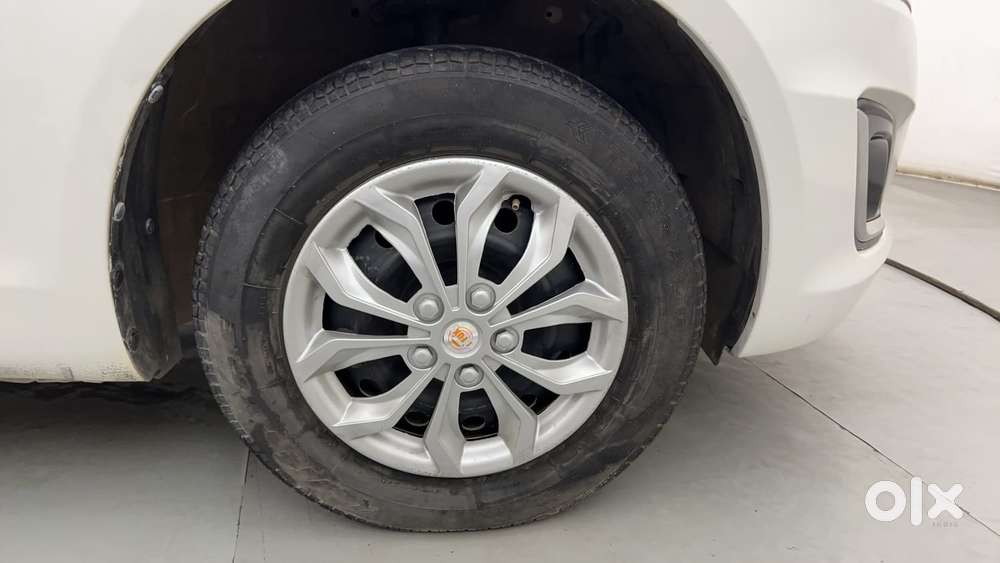 Maruti Suzuki Swift Vvt Vxi, 2016, Petrol